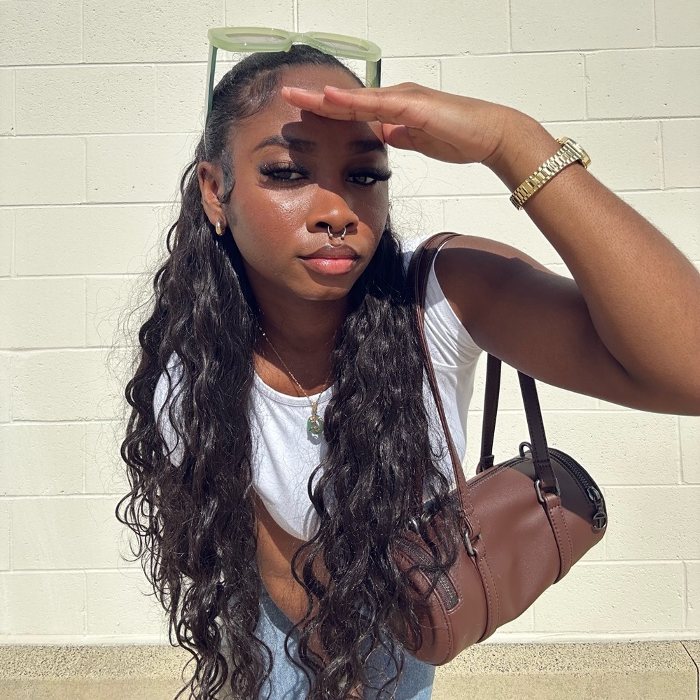 Meet your Posher, Mariaya